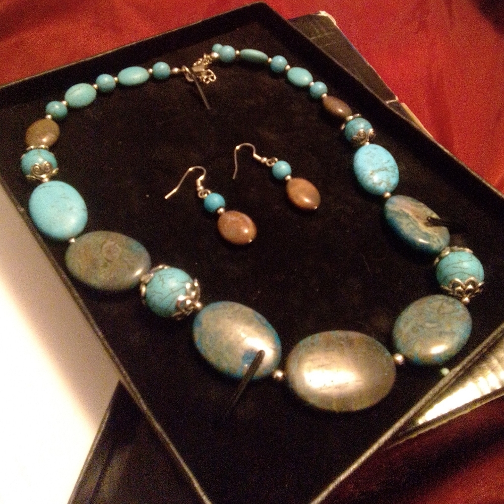 Native Custom Jewelry Set - Picture 5 of 5
